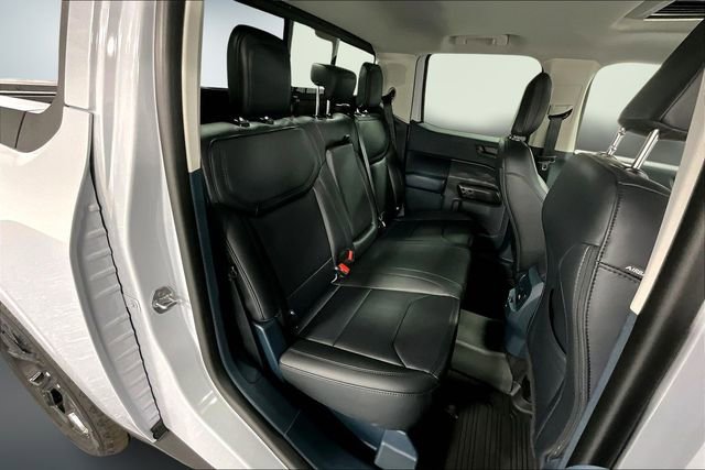 New 2025 Ford Maverick Lariat w/ Black Appearance Package image 10