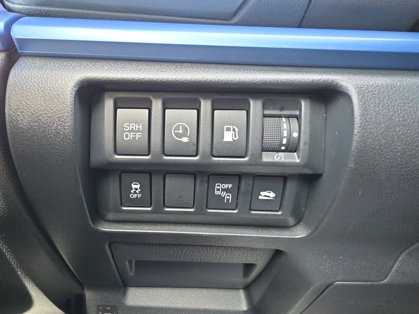 Used 2022 Subaru Crosstrek Hybrid AWD/4WD image 15