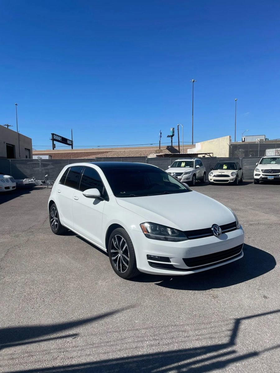 Used 2015 Volkswagen Golf SE w/ Lighting Package image 2