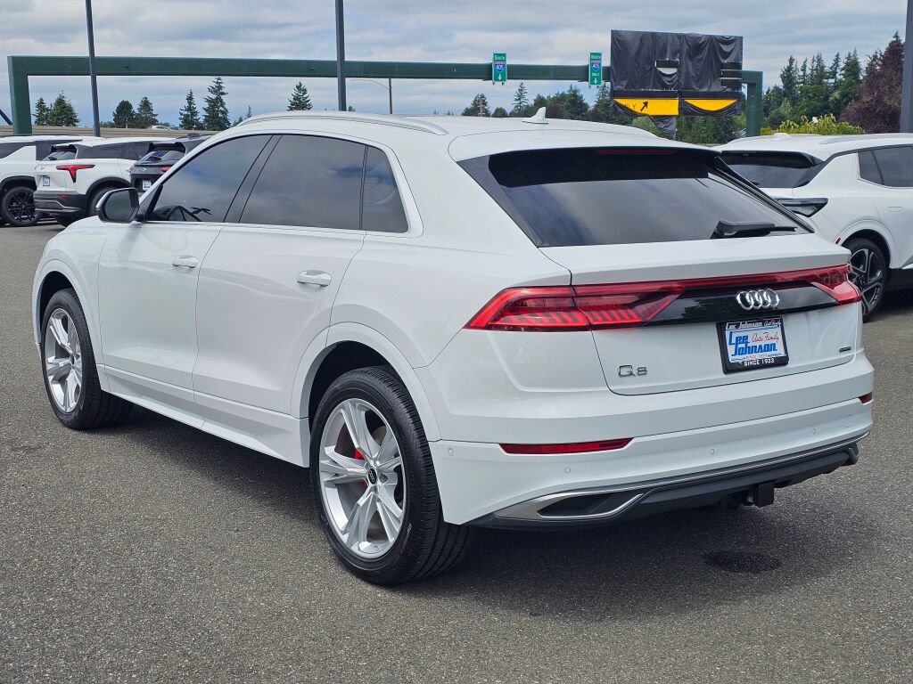 Used 2023 Audi Q8 Premium Plus AWD/4WD image 7