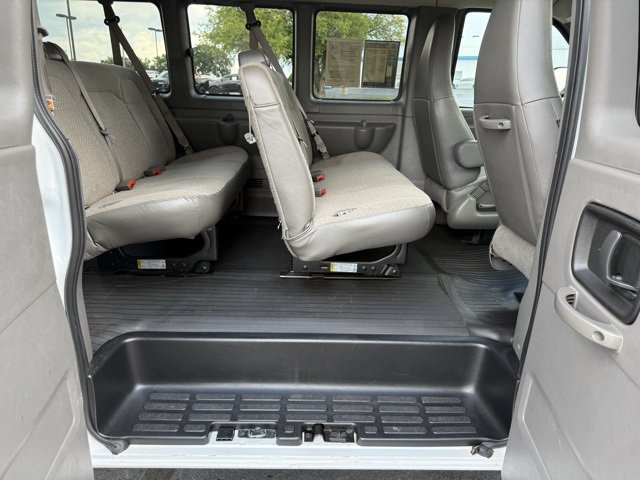 Used 2025 Chevrolet Express 3500 LS image 11