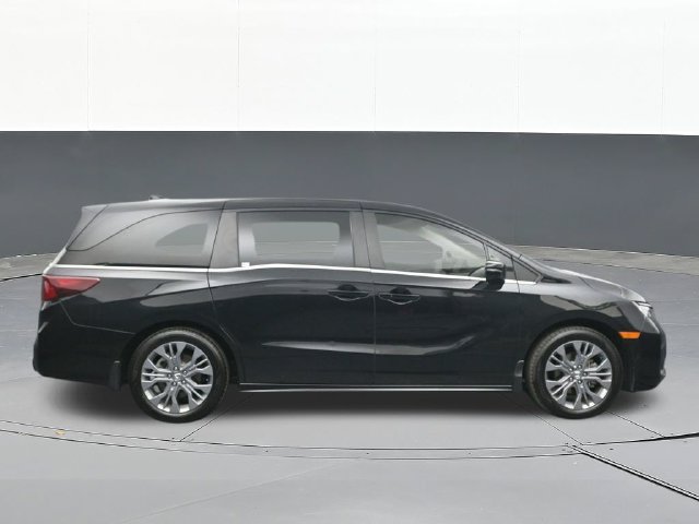 Used 2025 Honda Odyssey Touring image 16