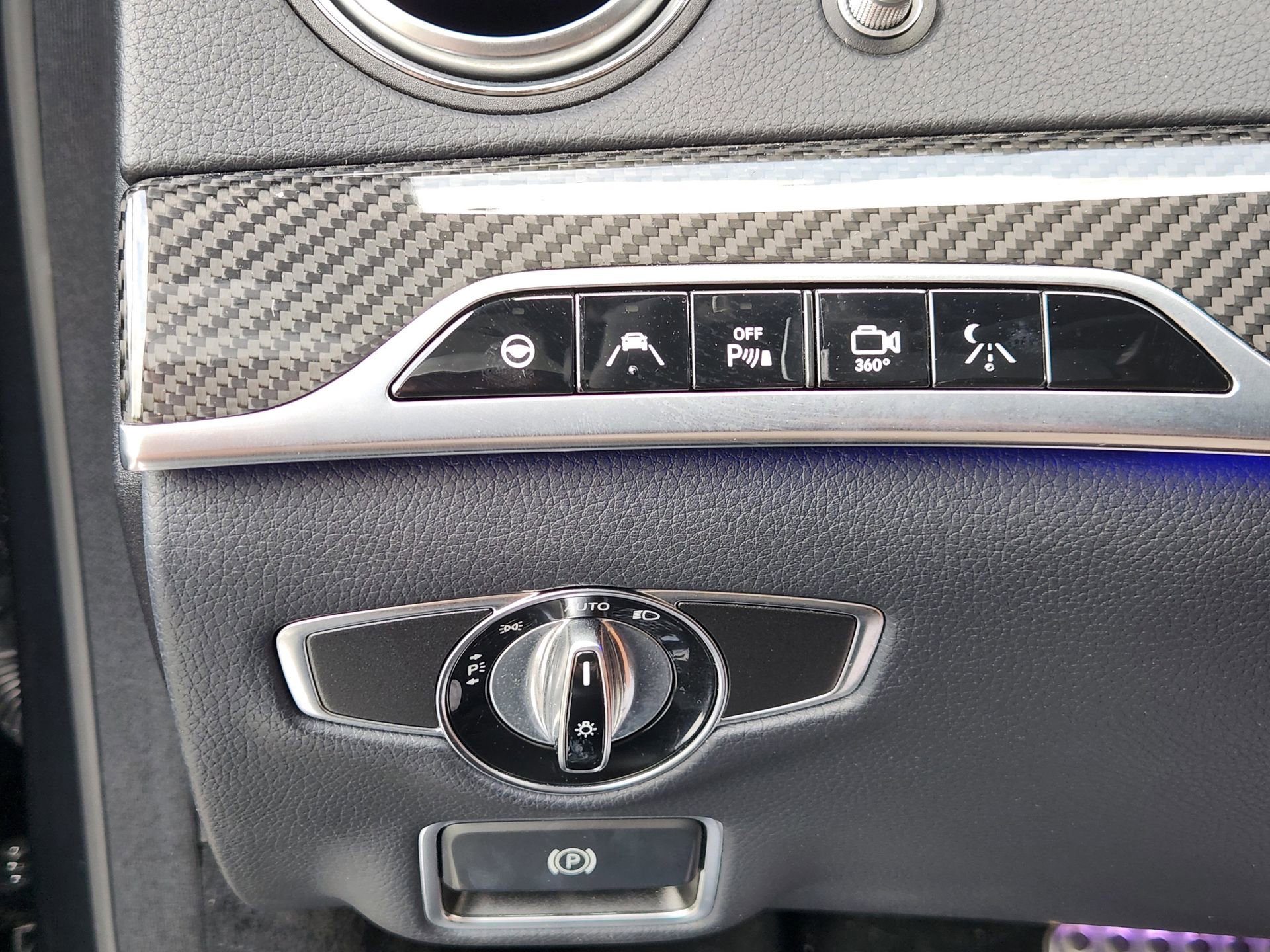 Used 2015 Mercedes-Benz S 63 AMG 4MATIC Sedan image 23