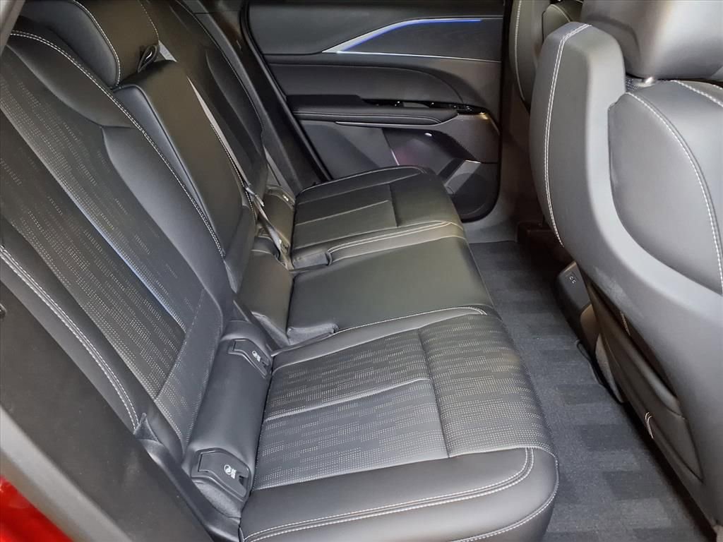 Certified 2025 Cadillac Lyriq Sport image 21