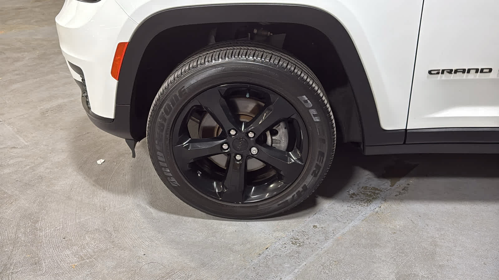 Used 2023 Jeep Grand Cherokee L Laredo AWD/4WD image 8