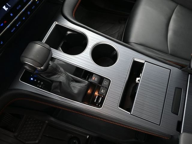 Used 2022 Toyota Sienna XSE AWD/4WD image 22