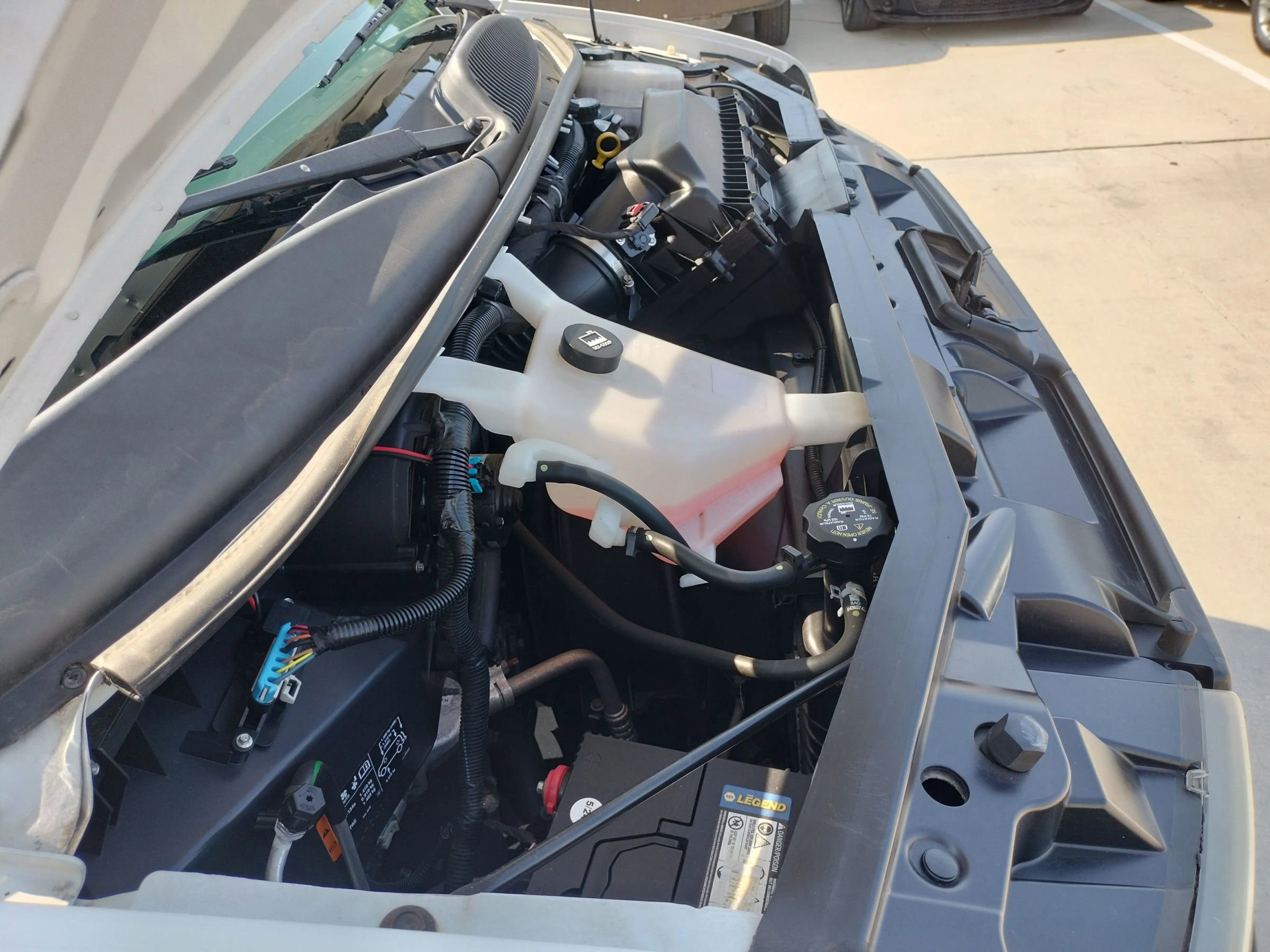 Used 2019 Chevrolet Express 3500 Extended w/ Driver Convenience Package RWD image 21