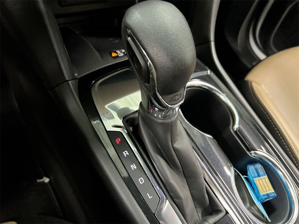 Used 2022 Chevrolet Equinox Premier image 17