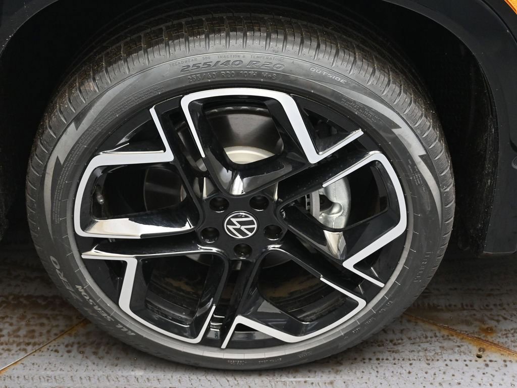 New 2026 Volkswagen Tiguan SEL R-Line image 10