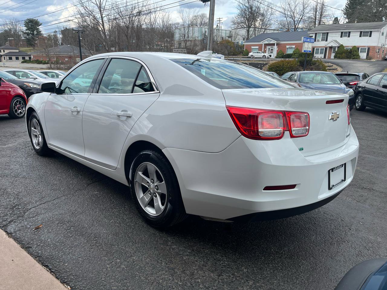 Used 2015 Chevrolet Malibu LT image 8