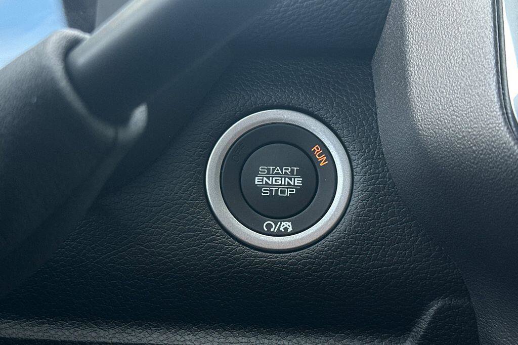 New 2026 RAM 3500 Laramie AWD/4WD image 22