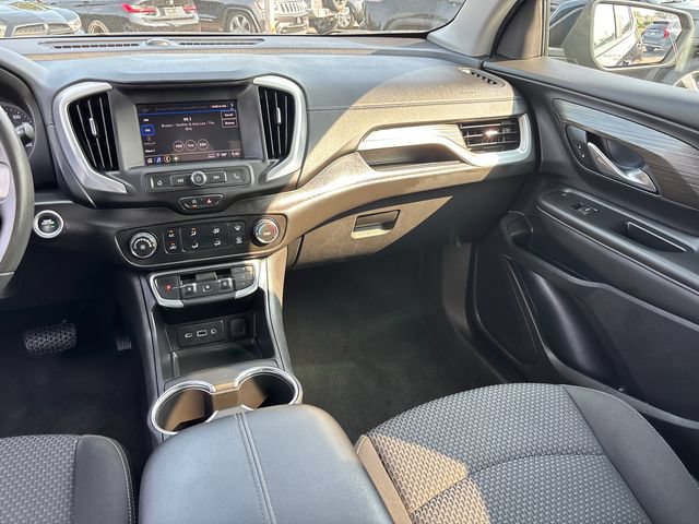 Used 2024 GMC Terrain SLE AWD/4WD image 12