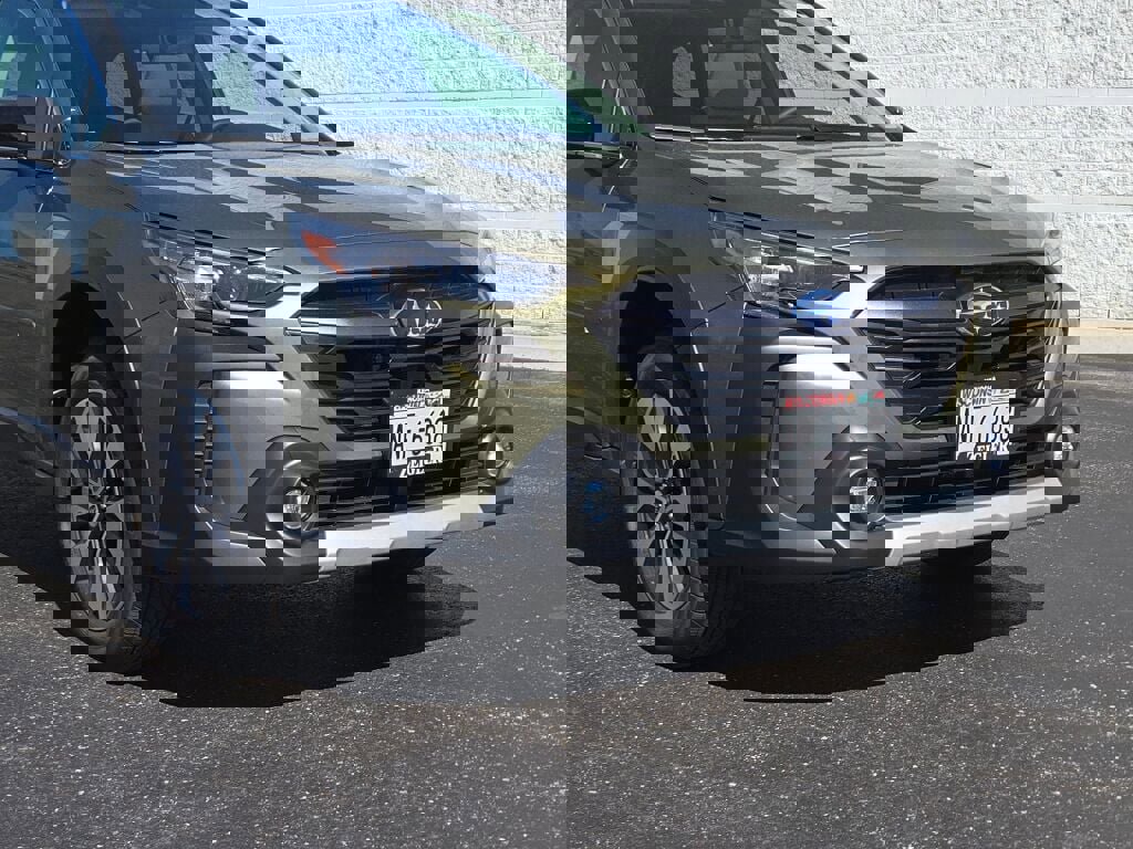 New 2025 Subaru Outback Limited image 2