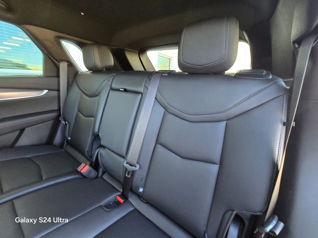 New 2026 Cadillac XT5 Luxury w/ LPO, Bronce Accent Package image 16