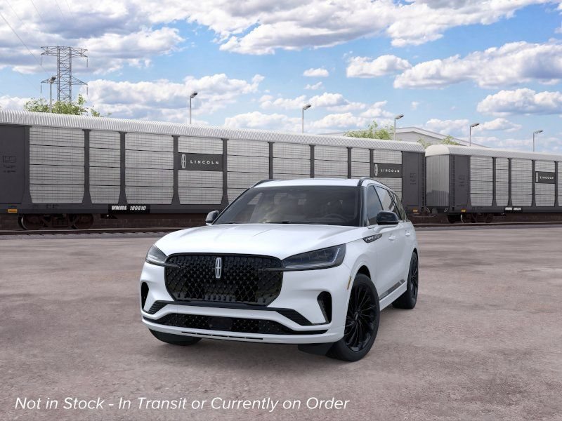 New 2026 Lincoln Aviator Reserve w/ Jet Appearance Package RWD image 3