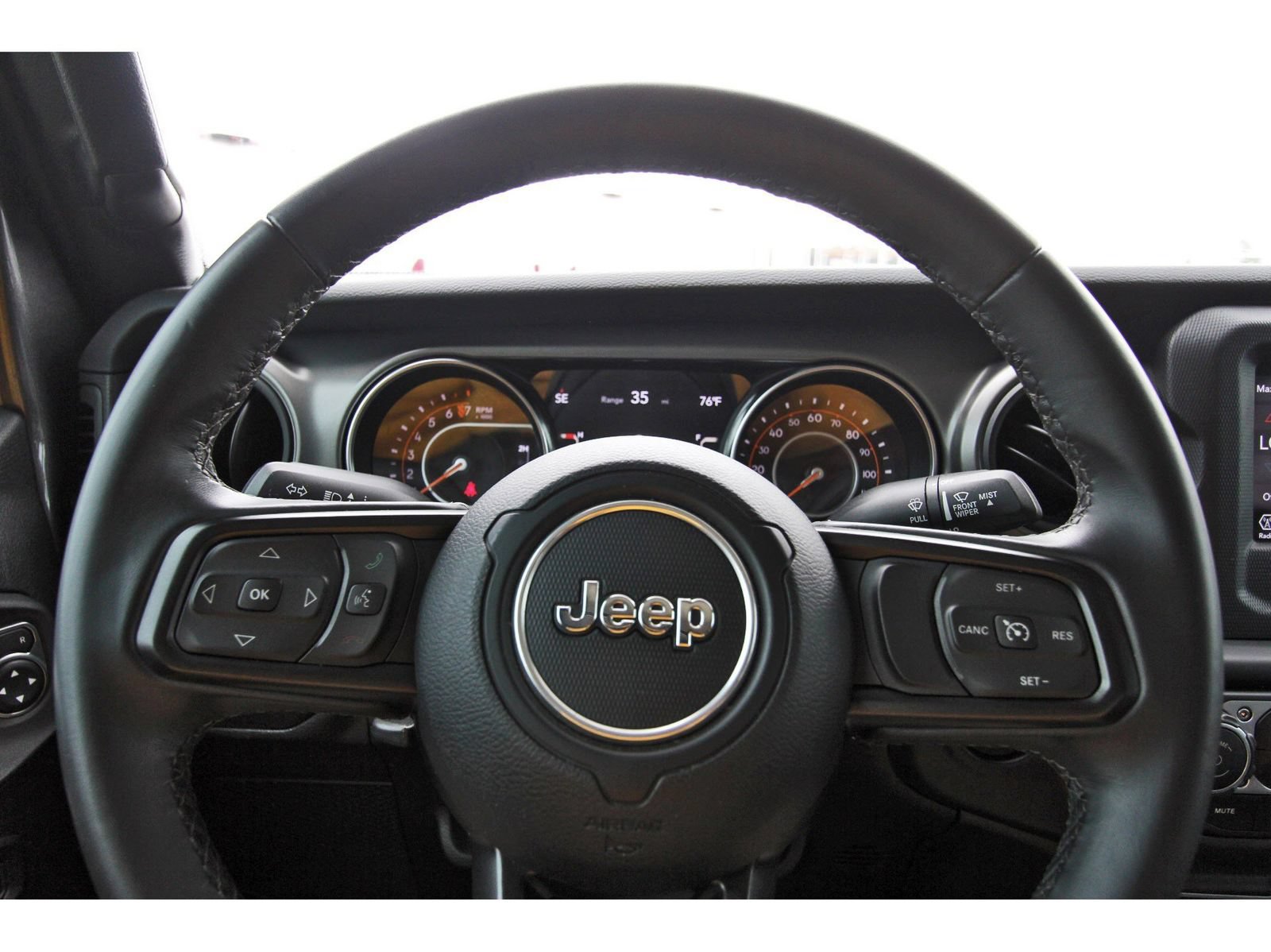 Used 2022 Jeep Gladiator Sport AWD/4WD image 17