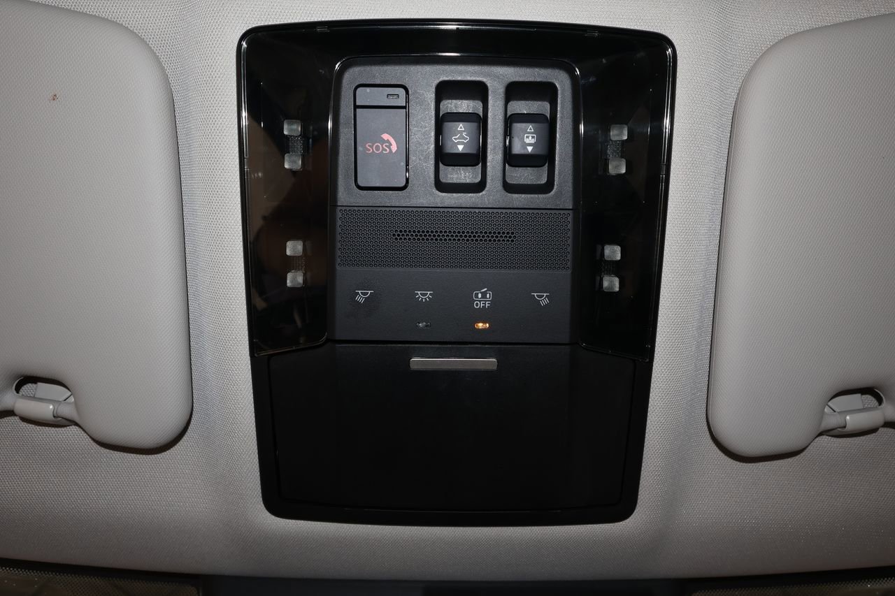 Used 2025 Mitsubishi Outlander SEL FWD image 34