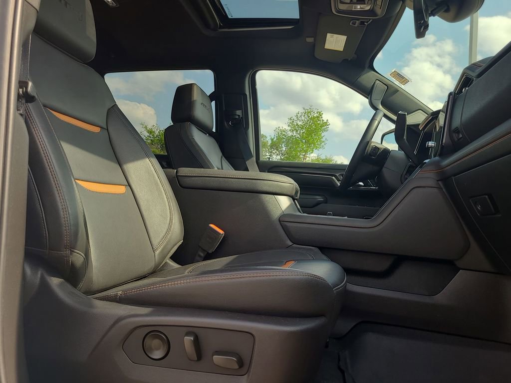 Used 2024 GMC Sierra 2500 AT4 w/ AT4 Premium Plus Package AWD/4WD image 29