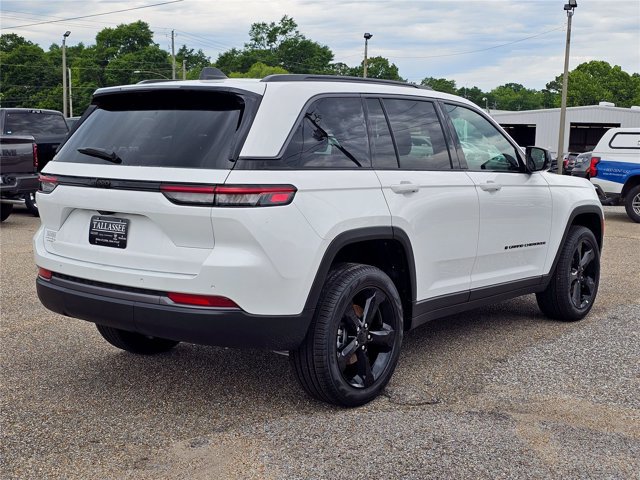 New 2026 Jeep Grand Cherokee Limited w/ Limited Altitude Package RWD image 17