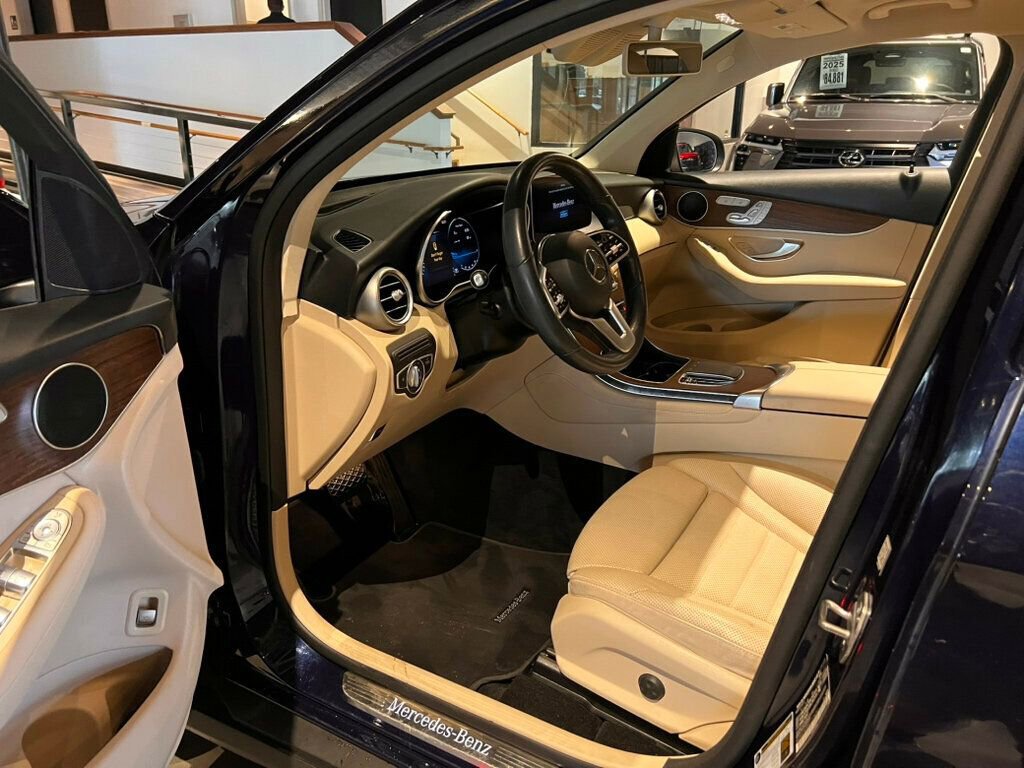 Used 2020 Mercedes-Benz GLC 300 4MATIC Coupe image 9