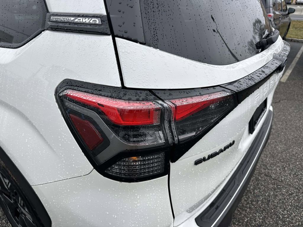 Used 2025 Subaru Forester Premium image 8