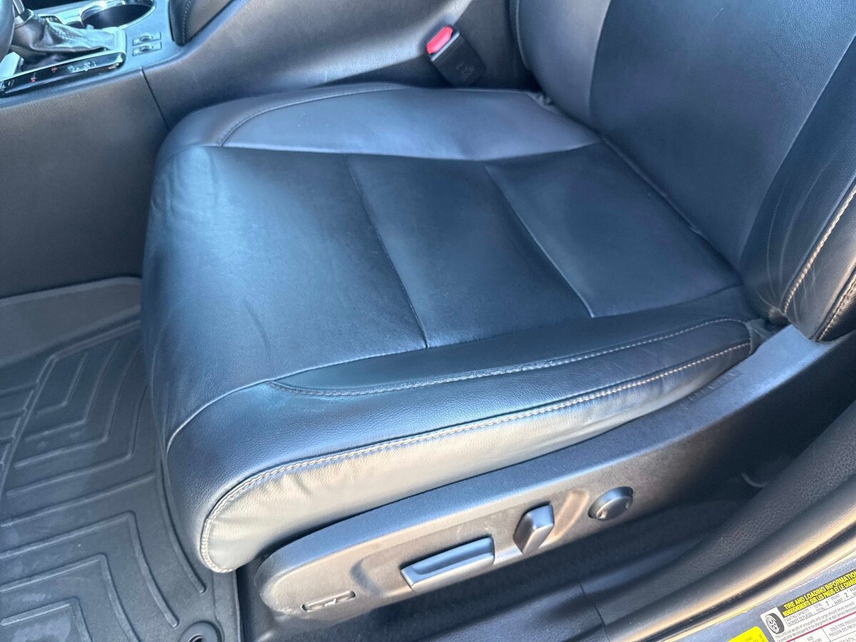 Used 2019 Toyota Highlander XLE FWD image 20