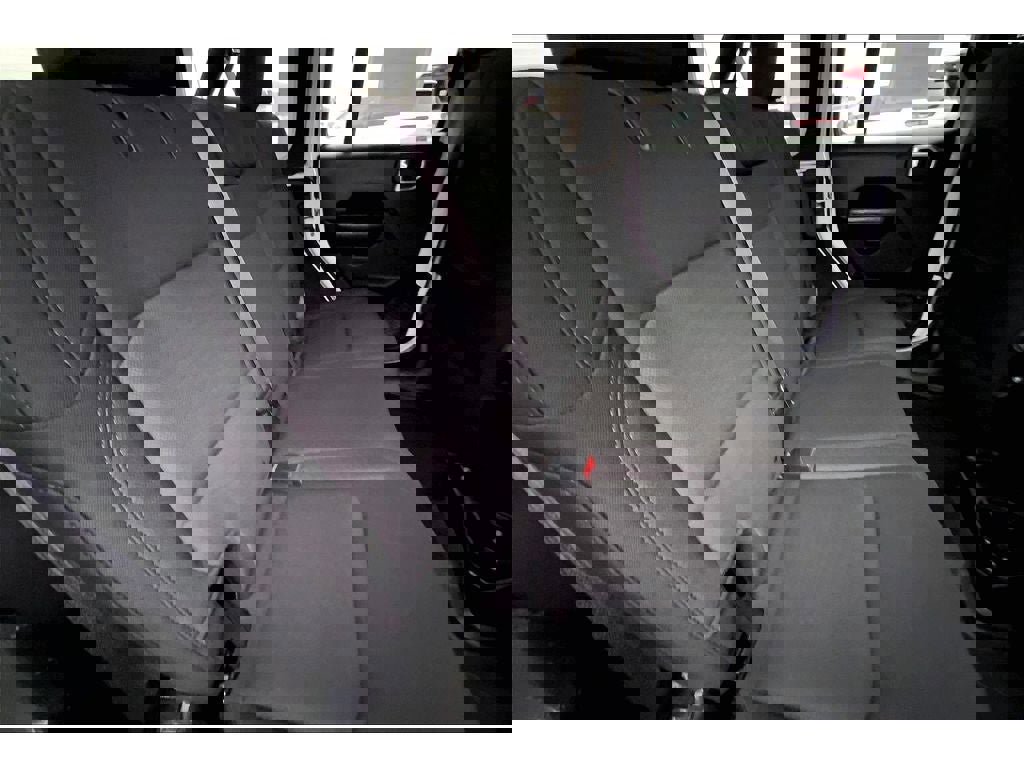 Used 2018 Jeep Wrangler Unlimited Sport S image 27