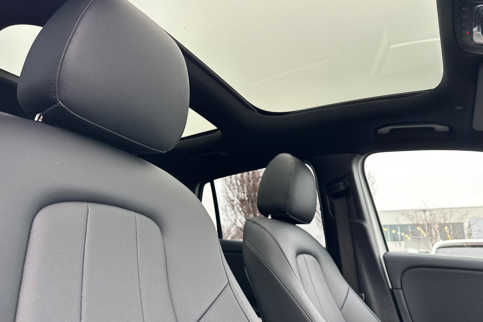 Certified 2025 Mercedes-Benz GLA 250 4MATIC image 17