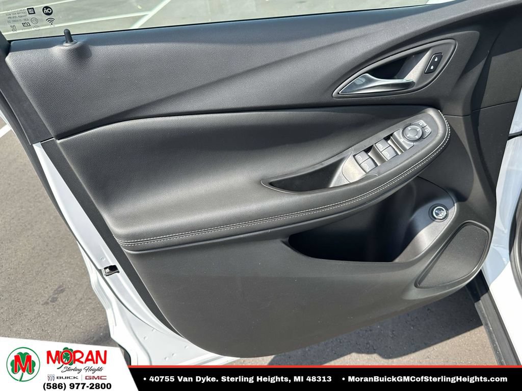 Certified 2024 Buick Encore GX Preferred w/ Comfort Package FWD image 14