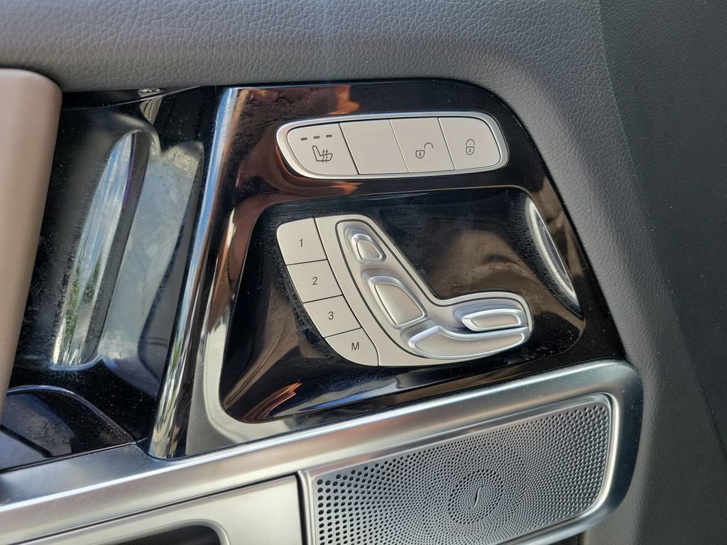 Used 2025 Mercedes-Benz G 550 image 16