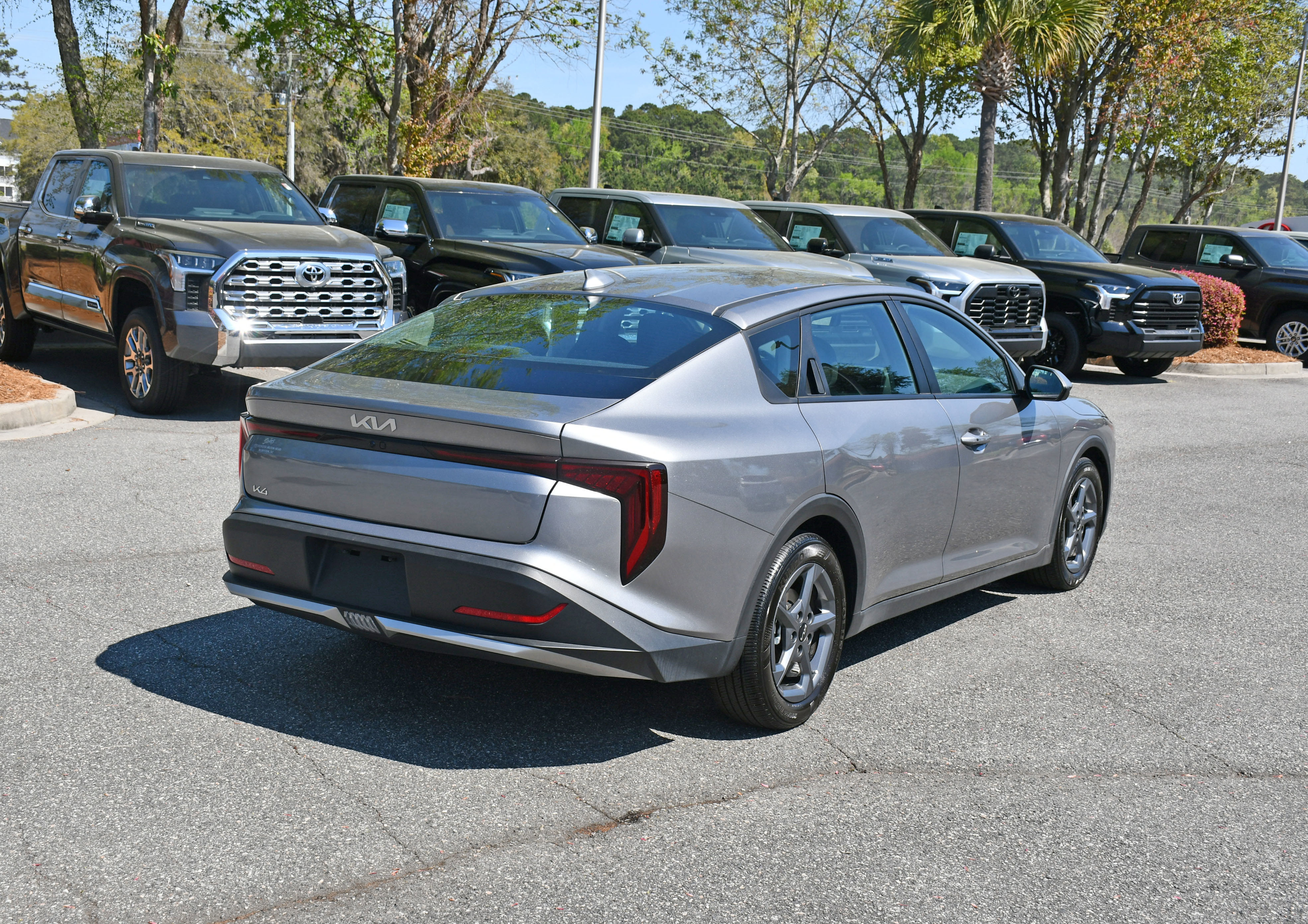 Used 2025 Kia K4 LXS image 4