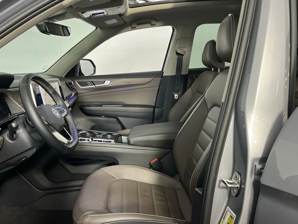 Used 2025 Volkswagen Atlas SEL image 27
