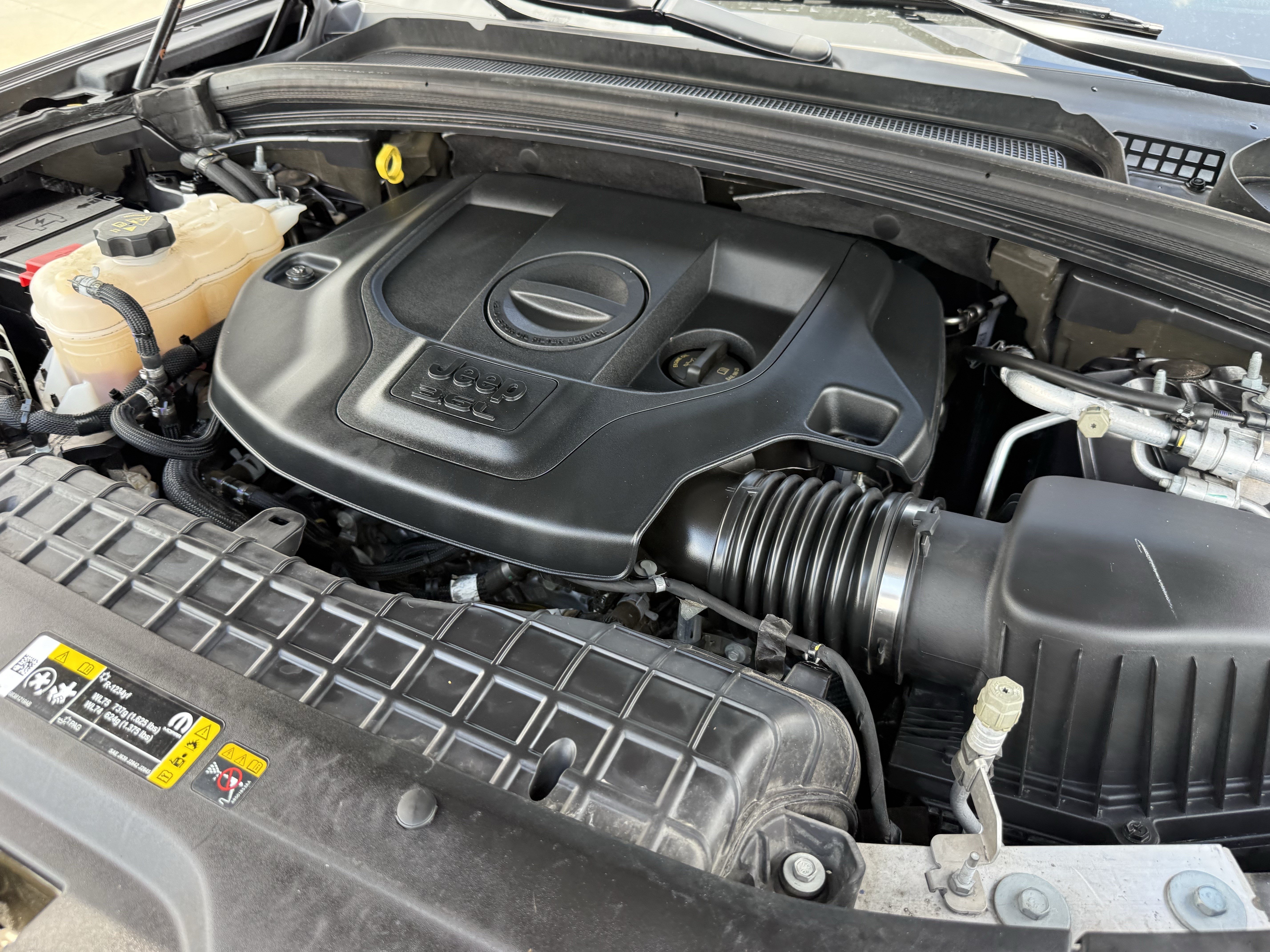 Used 2023 Jeep Grand Cherokee Overland RWD image 34