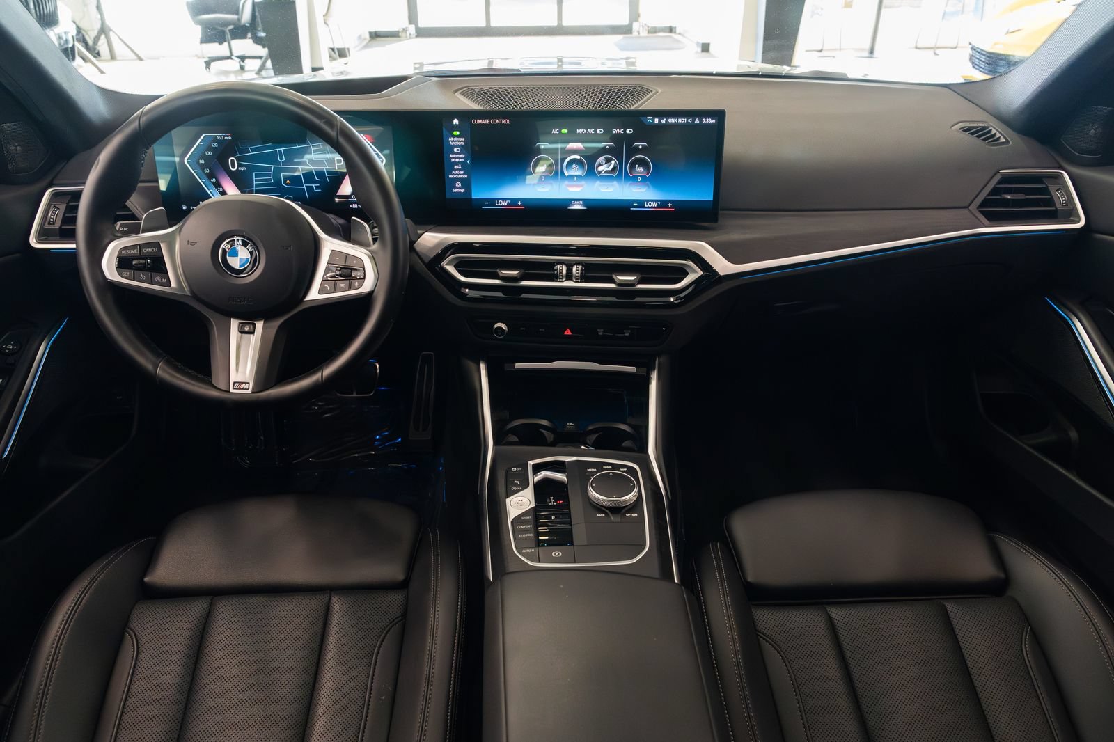 Used 2024 BMW 330i Sedan w/ M Sport Package RWD image 9