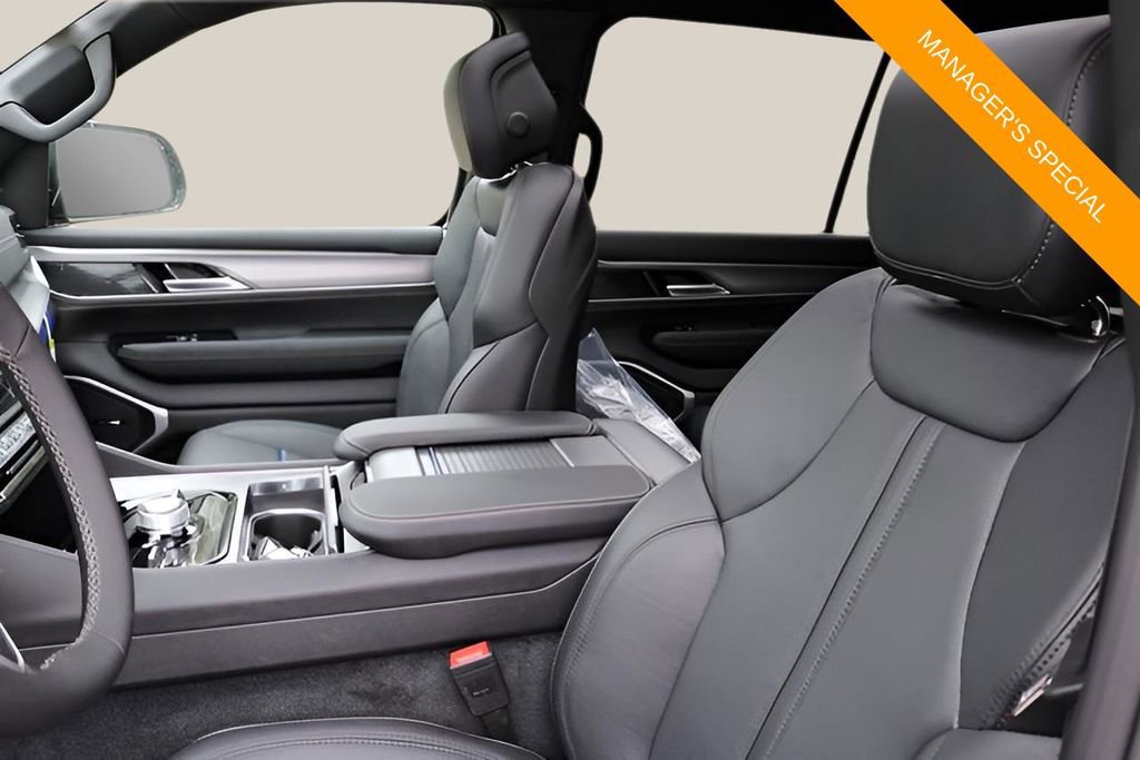 New 2025 Jeep Wagoneer Series II AWD/4WD image 12
