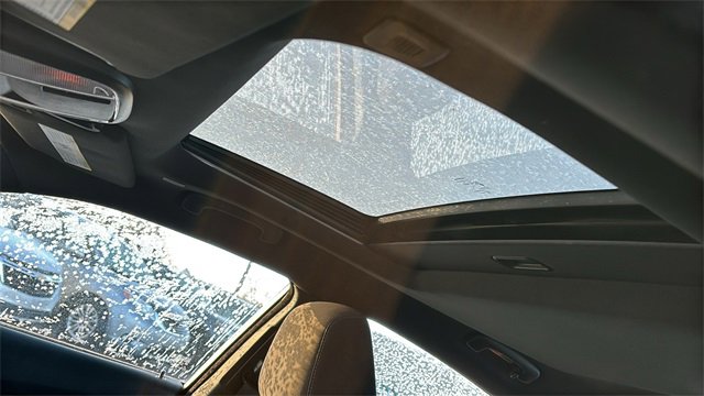 Used 2019 Dodge Charger SXT w/ Blacktop Package image 9