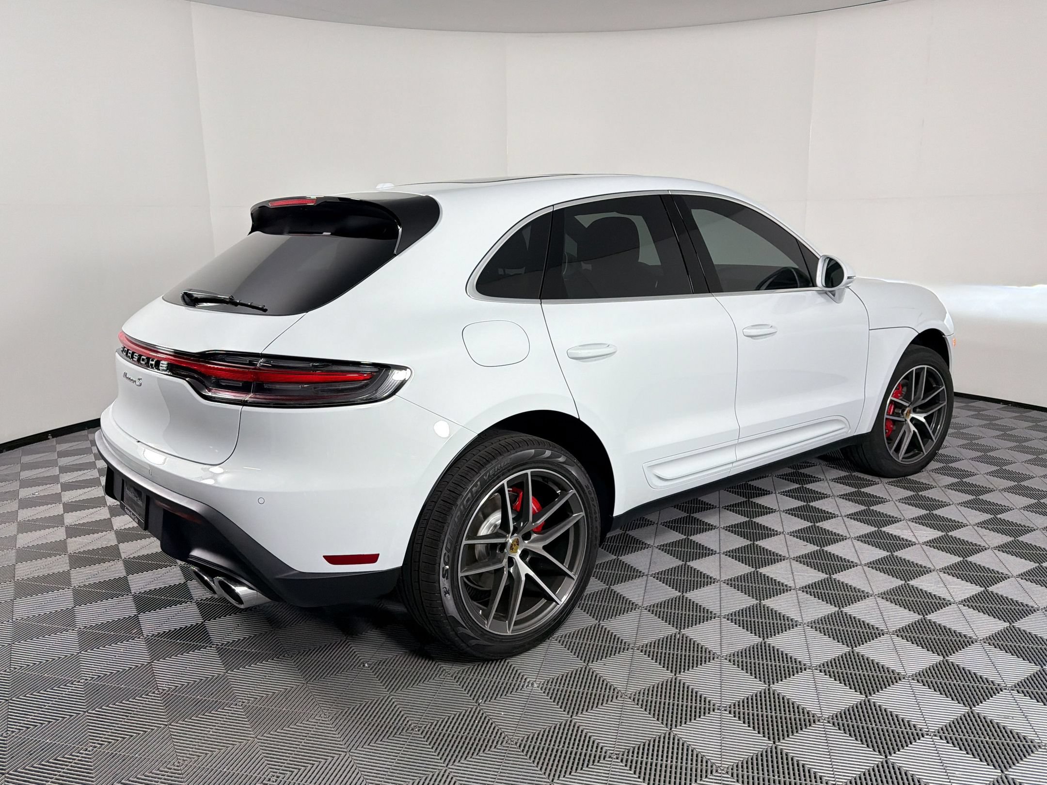 Used 2026 Porsche Macan S AWD/4WD image 9