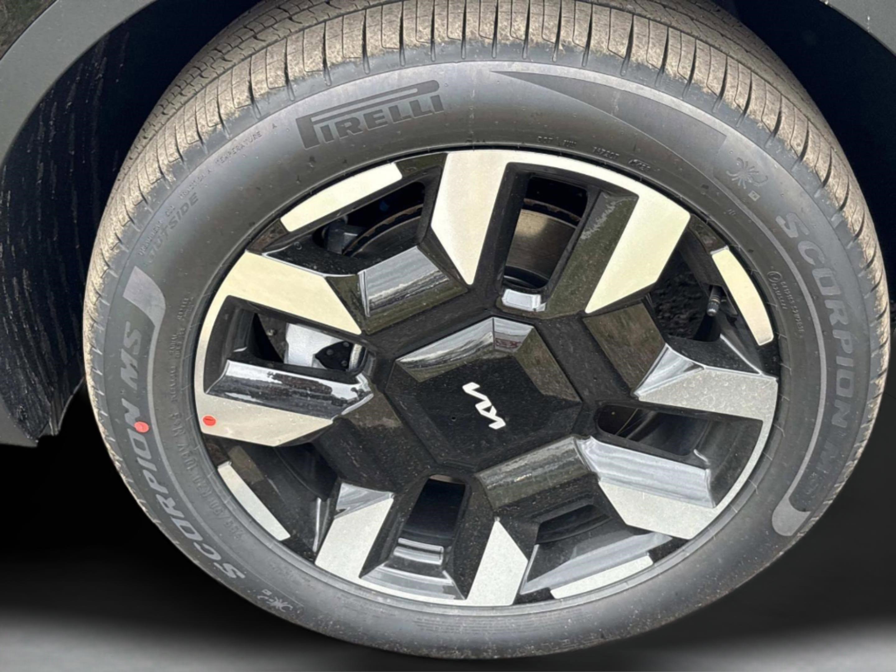 New 2027 Kia Telluride S image 10