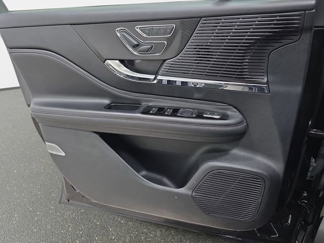 Certified 2022 Lincoln Corsair FWD image 22