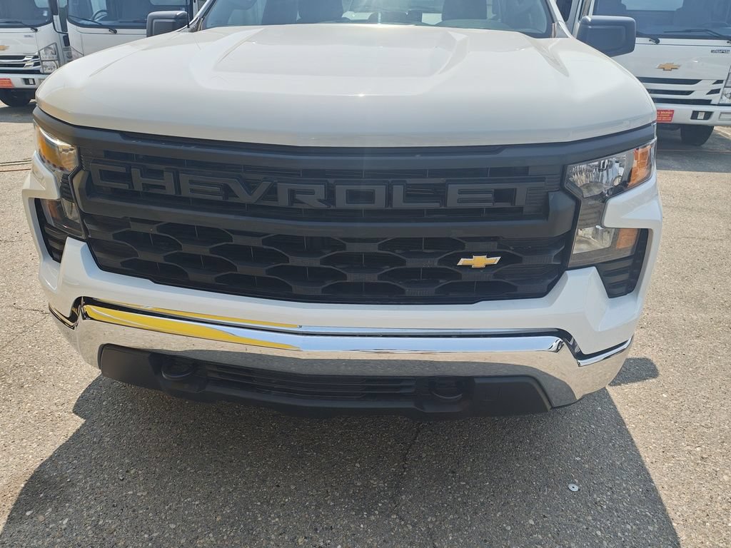 Used 2025 Chevrolet Silverado 1500 W/T RWD image 5