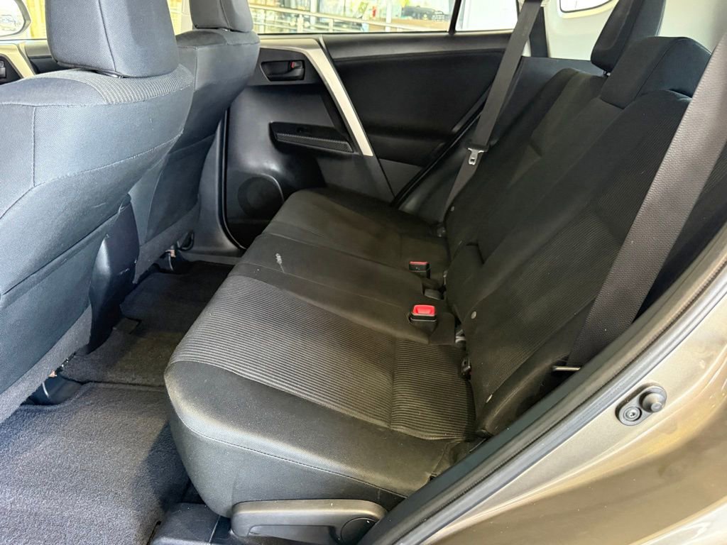 Used 2014 Toyota RAV4 LE image 31