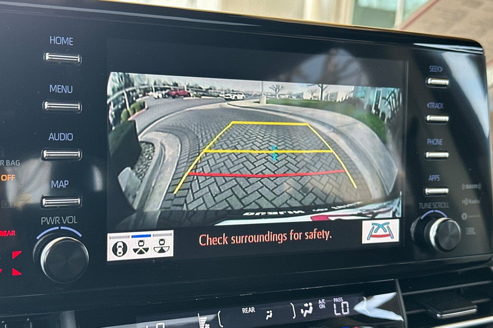 Certified 2023 Toyota Sienna Platinum image 25