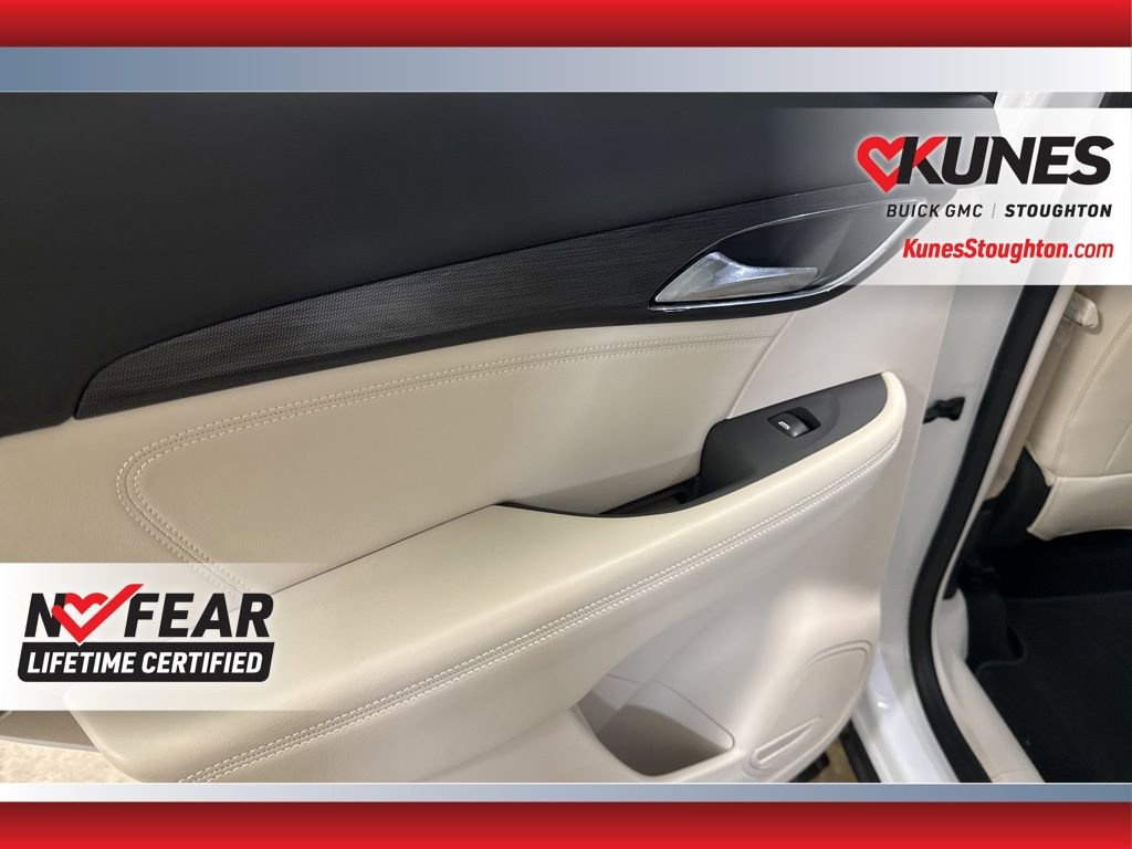 Used 2023 Buick Envision Essence image 36