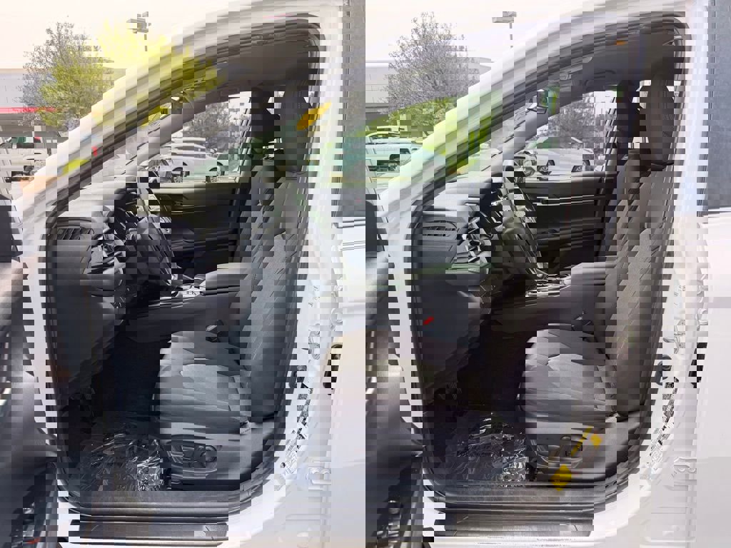 Used 2020 Toyota Camry LE FWD image 22