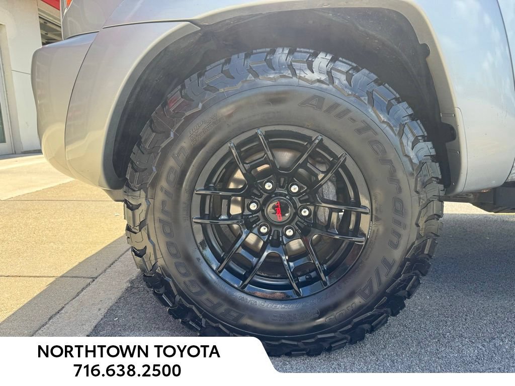 Used 2011 Toyota Tacoma 4x4 Double Cab w/ TRD Off-Road Pkg image 8