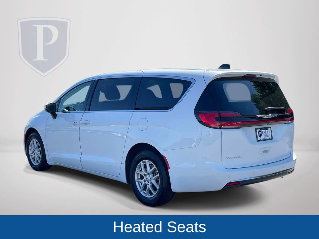 Certified 2023 Chrysler Pacifica Touring-L FWD image 7