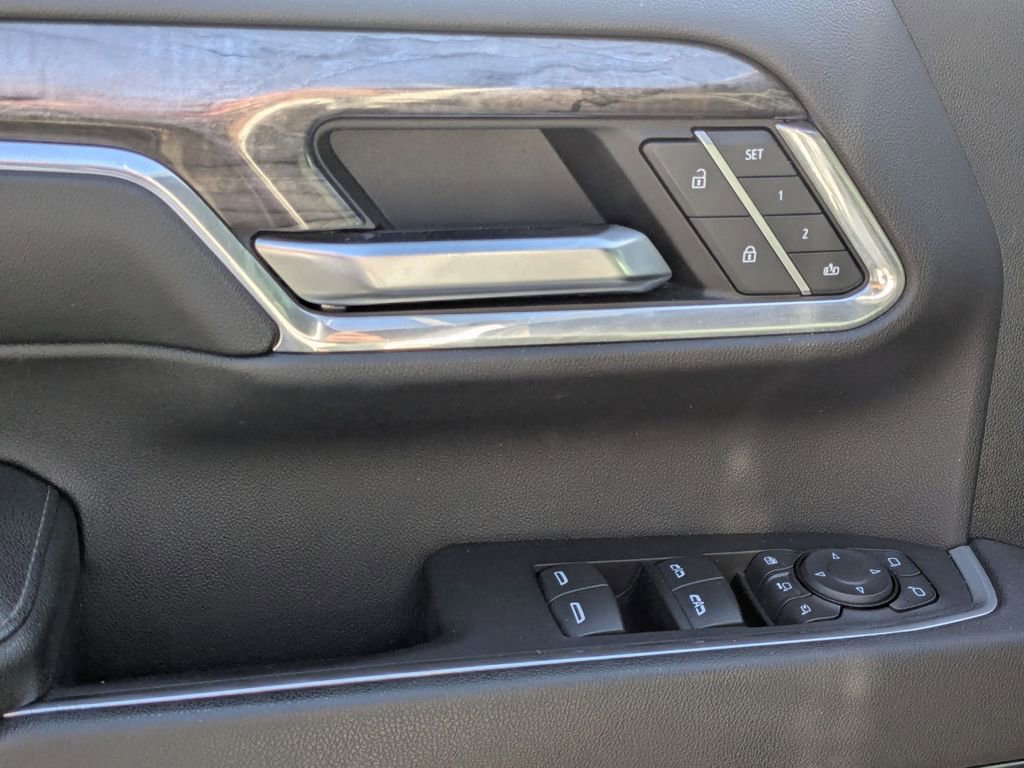 Used 2024 Chevrolet Silverado 2500 LTZ w/ LTZ Plus Package AWD/4WD image 13