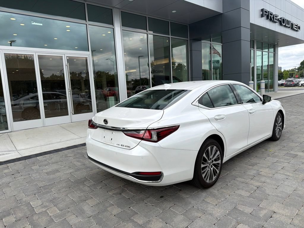 Certified 2021 Lexus ES 250 w/ Premium Package AWD/4WD image 12