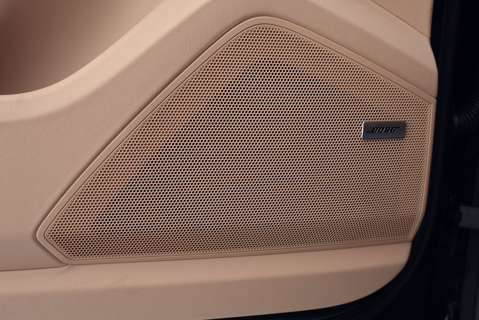 New 2026 Porsche Cayenne S image 14