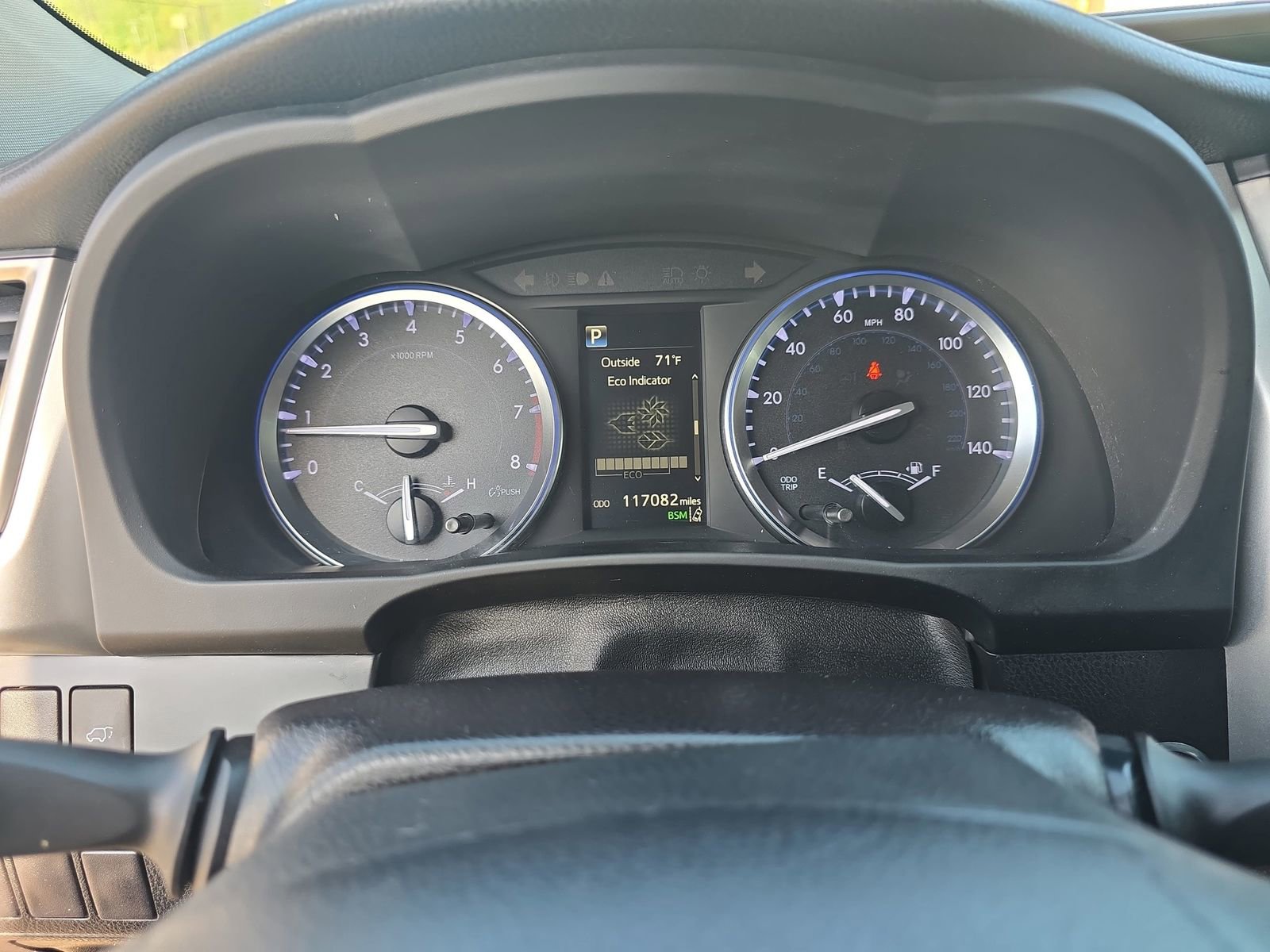 Used 2018 Toyota Highlander XLE image 25